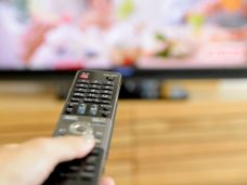 テレビリモコン